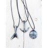 Pendant compass black KLA0118