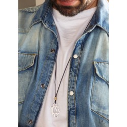 Ανδρικό μενταγιόν Σιδερογροθιά  KLA0039